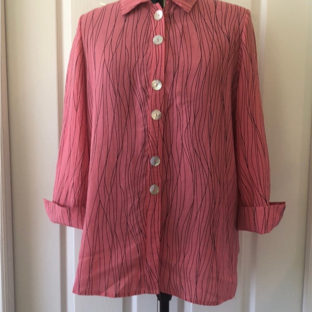 Pink duster with 6 pearl buttons